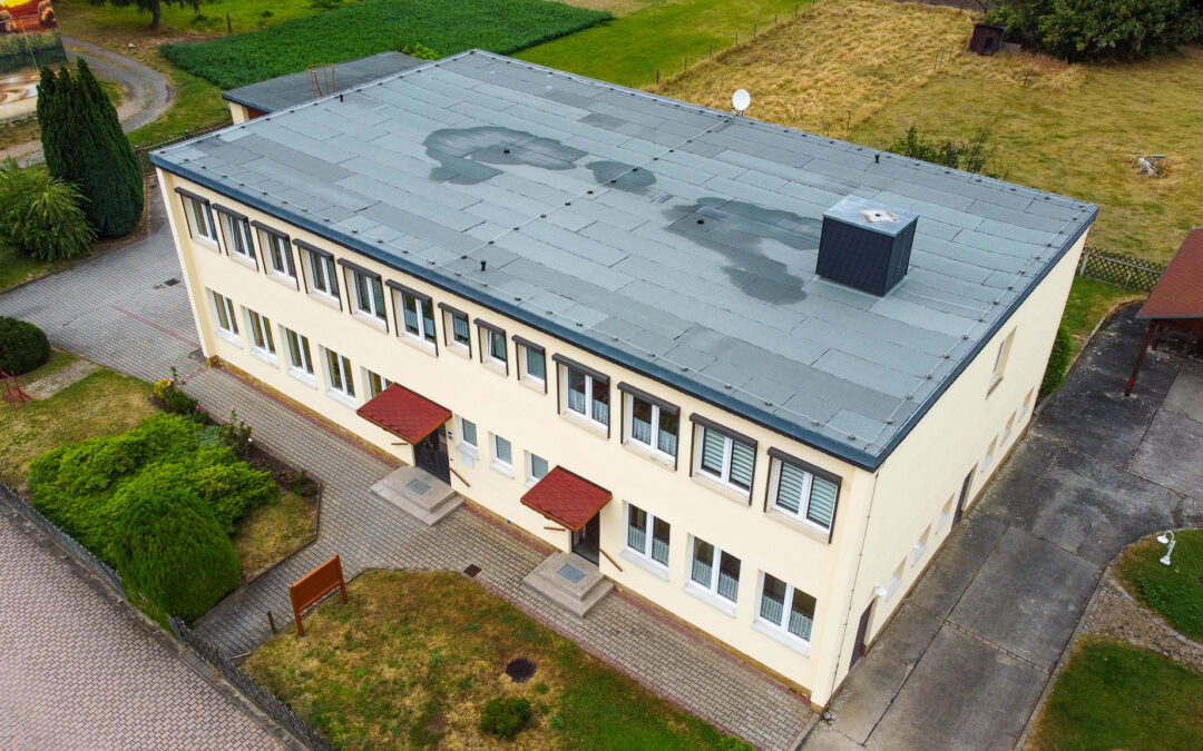 Naundorf – Wohn- und Geschäftshaus – 2 GE und 1 WE