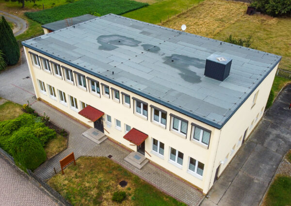 Naundorf – Wohn- und Geschäftshaus – 2 GE und 1 WE